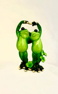 Green Decorative Frogs Dancing/Kissing/Titanic/Loving Shelf Ornaments Figurine