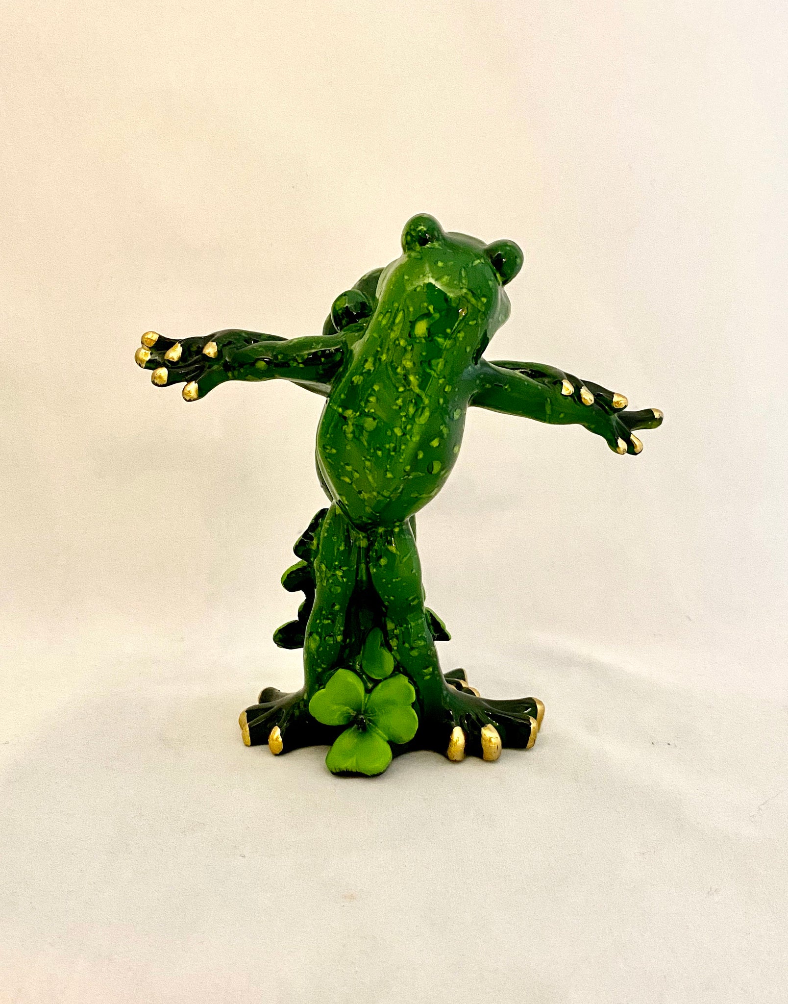 Green Decorative Frogs Dancing/Kissing/Titanic/Loving Shelf Ornaments – Aimisa  Gift House