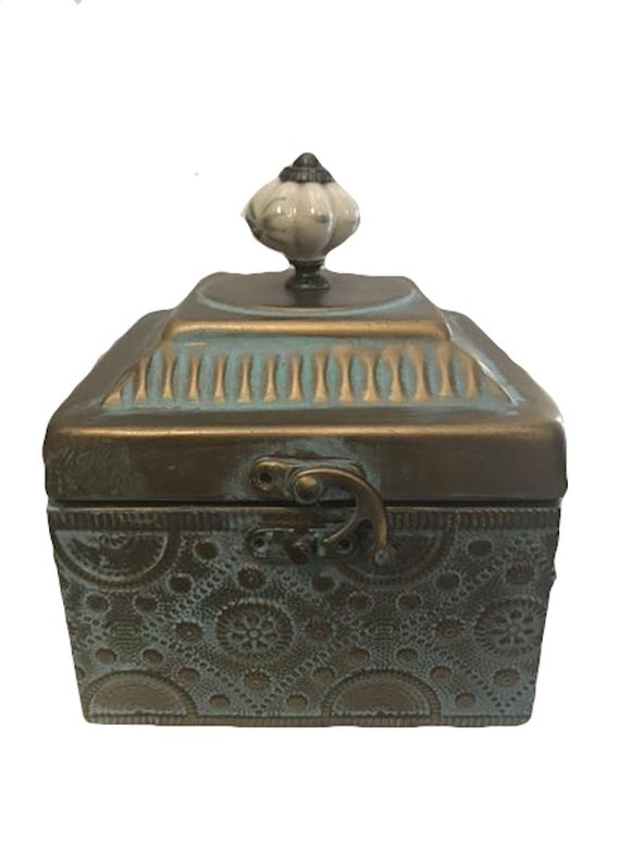 Vintage Looking Storage Jewellery Tin Box